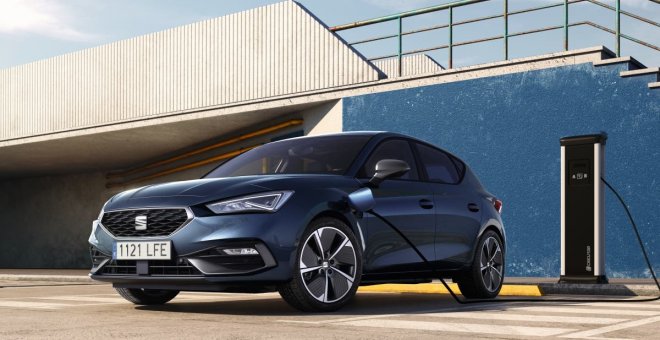 El SEAT León e-Hybrid está en oferta por 280 euros/mes, ¿cuál es la letra pequeña?