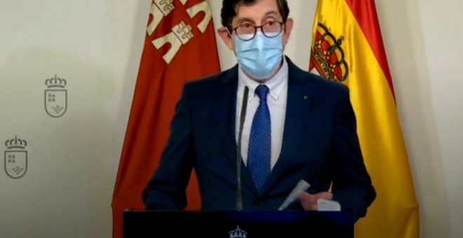 Manuel Villegas presenta su renuncia como consejero de Salud de Murcia
