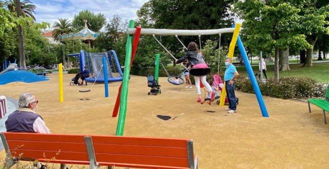 El Ayuntamiento abrirá la próxima semana diez parques infantiles más y tendrá 37 en funcionamiento