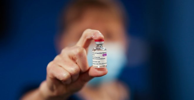 ¿Presionó Bruselas a la Agencia Europea del Medicamento para aprobar cuanto antes la vacuna de Pfizer?