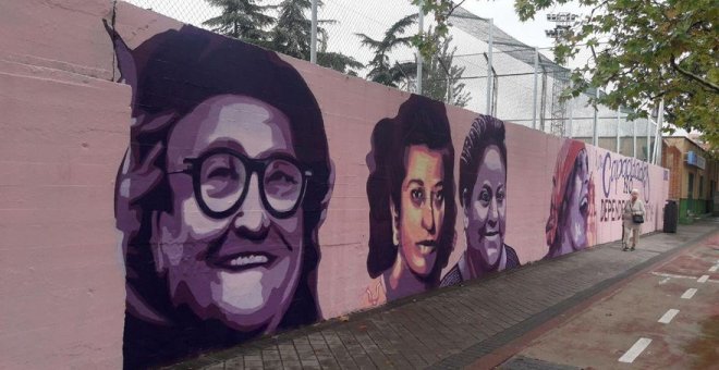 Un barrio de Madrid unido para reclamar que el mural feminista "no se toca"
