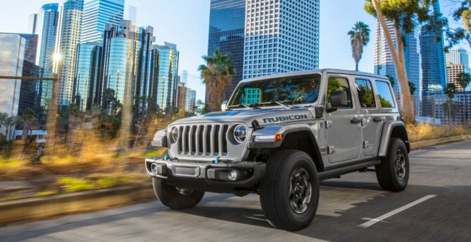 El Jeep Wrangler 4xe híbrido enchufable llega a Europa con la "First Edition"