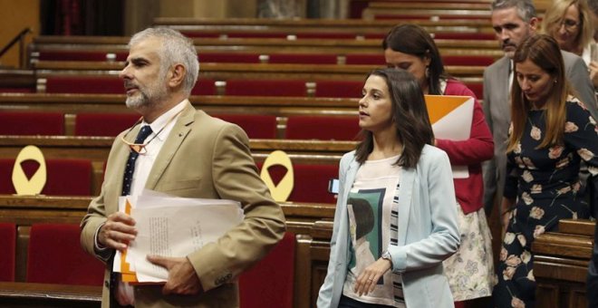 Un Cs en caiguda lliure s'aferra a un pacte amb el PSC per ser rellevant a Catalunya