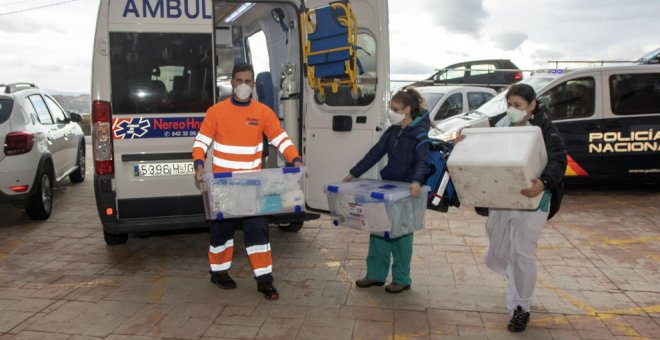 Cantabria vacuna solo a doce personas contra el COVID-19 en el día de ayer