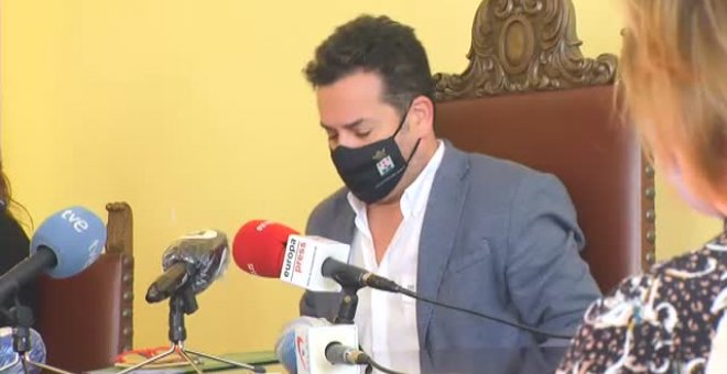 El alcalde de El Verger (Alicante) se resiste a dimitir por vacunarse antes de tiempo
