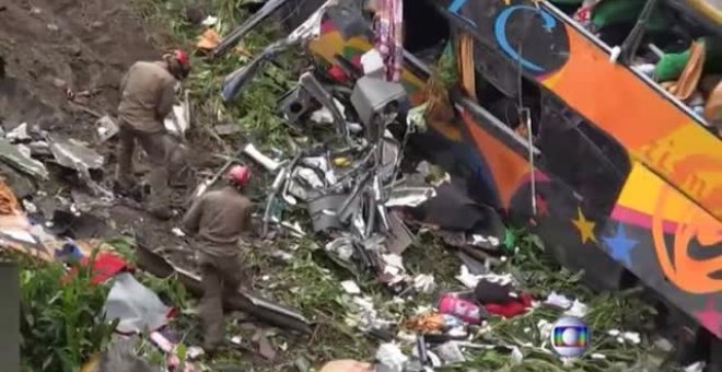 Al menos 19 muertos en un accidente de autobús en Paraná, Brasil