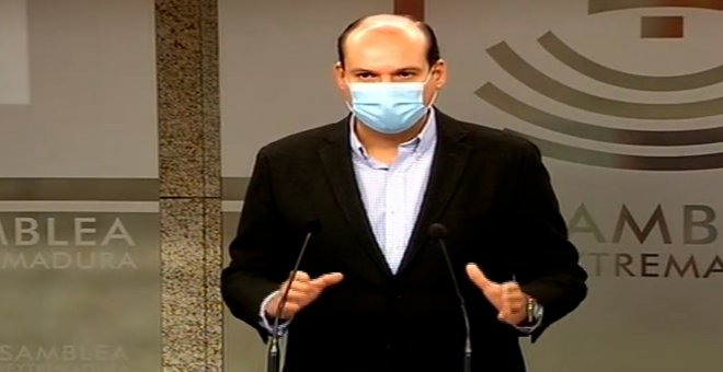 PP acusa a Vergeles de cambiar protocolo para "tapar" a socialistas vacunados