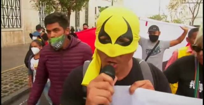 PROTESTAS EN PERÚ CONTRA EL NUEVO CONFINAMIENTO