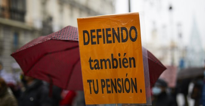 Los funcionarios cobran de media un 65% más de pensión que el resto de los asalariados