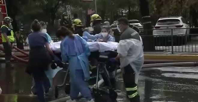 Un incendio obliga a desalojar a 350 pacientes de un hospital en Chile