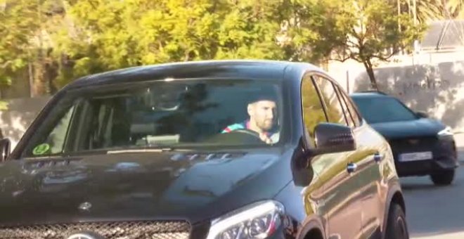 Messi acude al entreno tras la crisis culé desatada a raíz de la publicación de su contrato