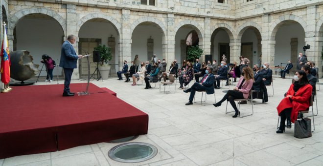 El presidente del Parlamento apela a la unidad para luchar contra la crisis de la Covid-19