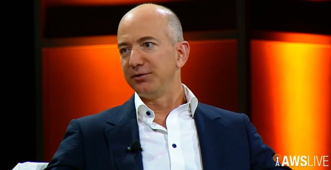 Jeff Bezos dejará su puesto al frente de Amazon