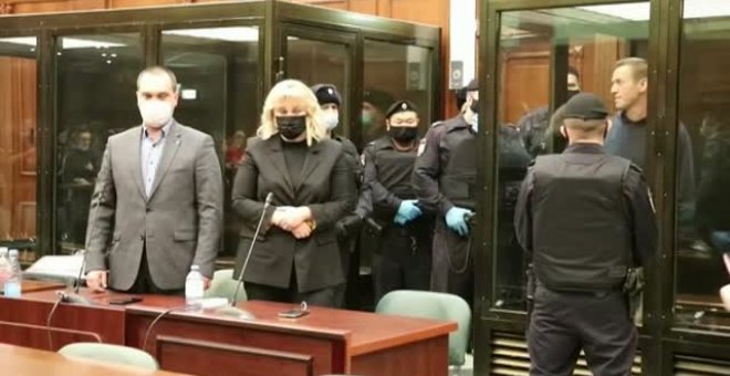 Más de 900 detenidos en Moscú en las protestas contra la condena a tres años y medio de Navalny