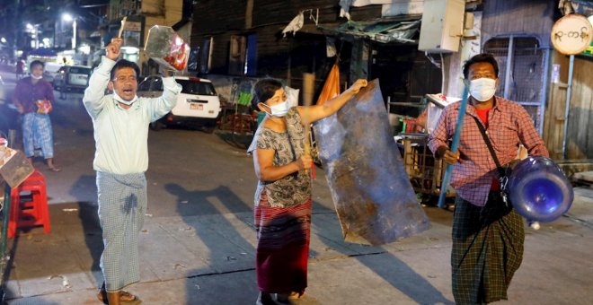 El Ejército de Myanmar ordena bloquear Facebook para frenar las protestas