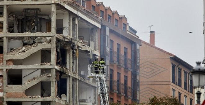La Policía atribuye la explosión en Madrid a una fuga de gas en el exterior