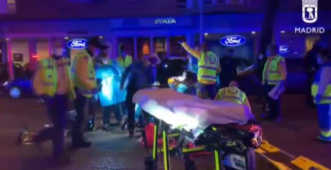 Un motorista, herido grave tras perder el control y chocar contra una isleta en Madrid