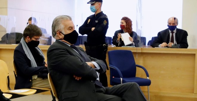 Bárcenas lleva como testigos a cuatro periodistas para avalar la grabación del extesorero Lapuerta sobre Rajoy