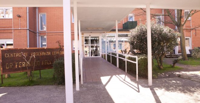 Cerrada un aula en el Centro de Educación Especial Fernando Arce de Torrelavega