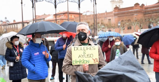 El Ayuntamiento de Alcalá de Henares pide el cese de la gerente que sugirió quitar los móviles a los pacientes