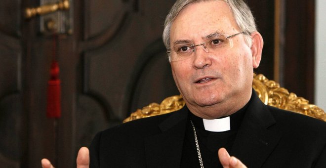 El obispo de Cartagena se hizo pasar por capellán de una residencia para ponerse la vacuna antes