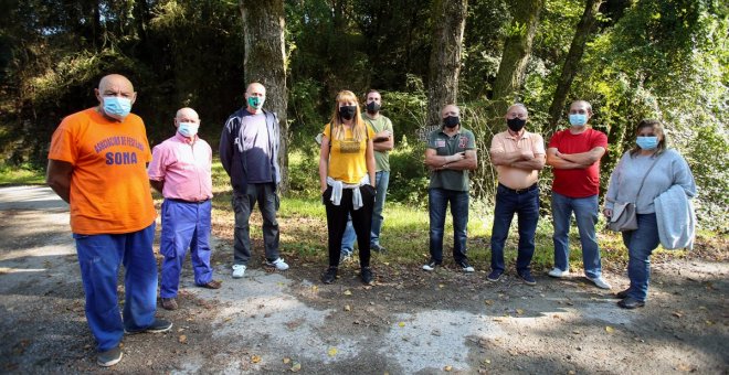 El movimiento vecinal paraliza la planta de asfalto de Grao