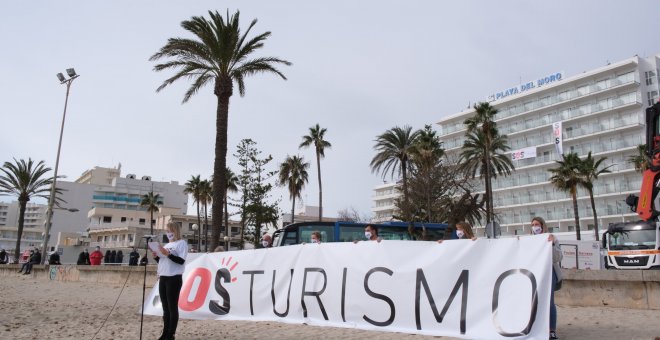 SOS Turismo protesta para pedir ayudas frente a la pandemia