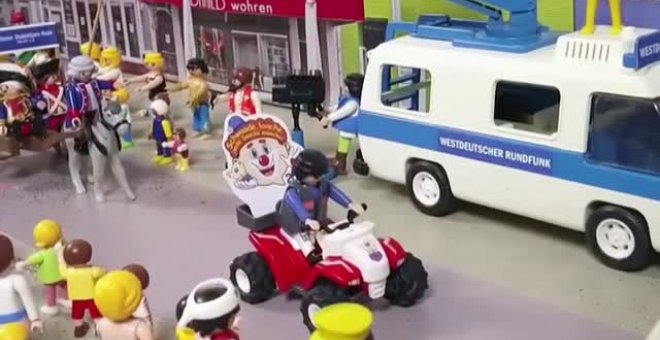 Un hombre en Alemania celebra un carnaval en miniatura protagonizado por los Playmobil de sus hijos