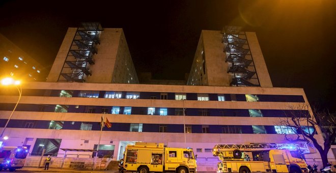 Muere el paciente acusado de haber prendido fuego en el Hospital de Cádiz