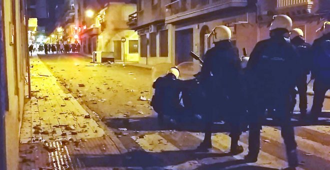 Denuncian que la Policía usó "fuego real" contra los ciudadanos en las protestas de Linares