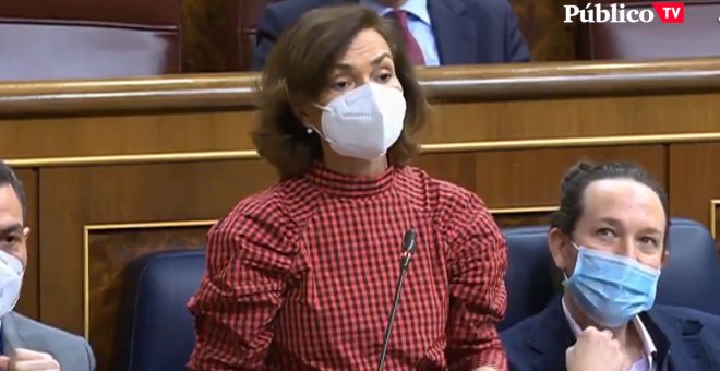 Rifirrafe Carmen Calvo y Cuca Gamarra en el Congreso