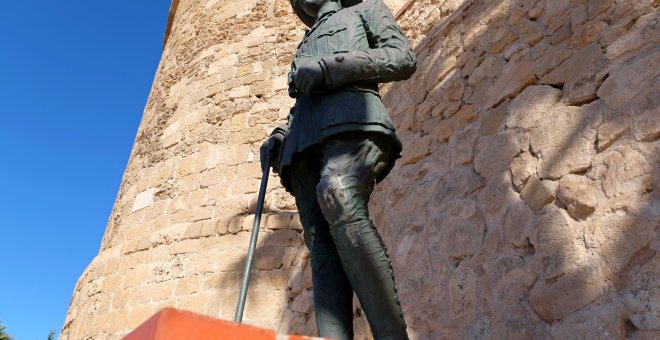 Melilla aprueba retirar la estatua de Franco a pesar del voto en contra de Vox y la abstención del PP