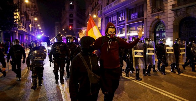 Nuevas protestas ante los juzgados de Barcelona para exigir la libertad de los detenidos en la manifestación por Hasél