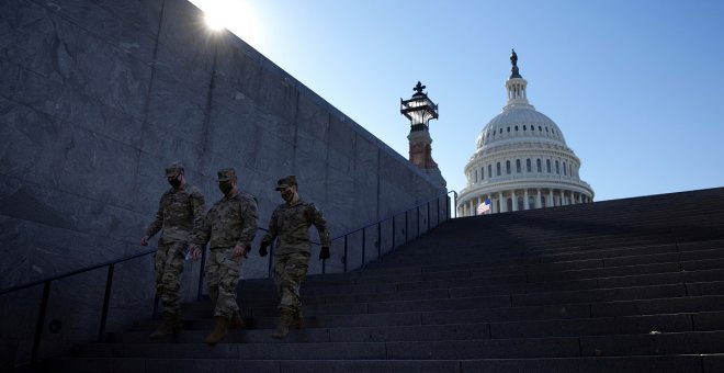 El FBI detiene a un funcionario de Trump por el asalto al Capitolio