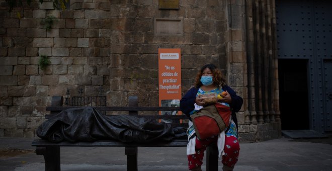 Sis de cada deu dones sense llar han patit violència de gènere al carrer