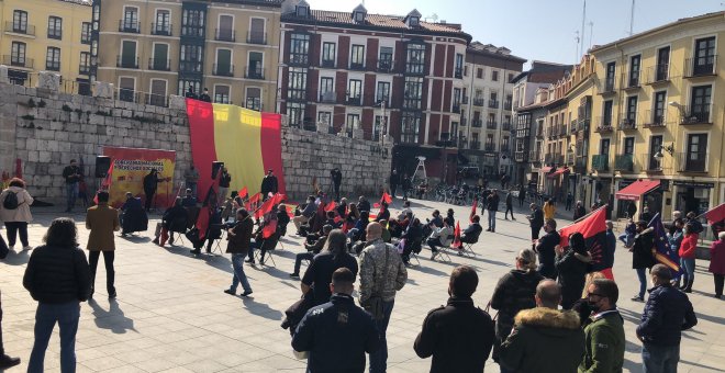 Un centenar de fascistas se manifiesta en Valladolid y la Policía identifica a 35 por incumplir el cierre perimetral