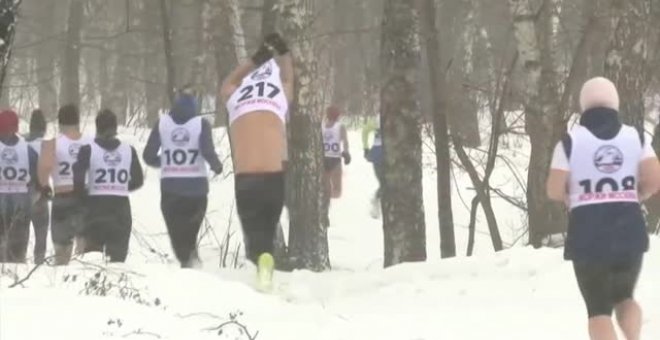 El Criatlón: Un triatlón bajo cero y en ropa interior