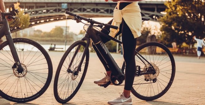 Canyon Roadlite:ON 2021: una bicicleta eléctrica commuter que presume de alma deportiva