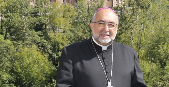 El arzobispo de Oviedo alerta de una conspiración "marxista y masónica" en España