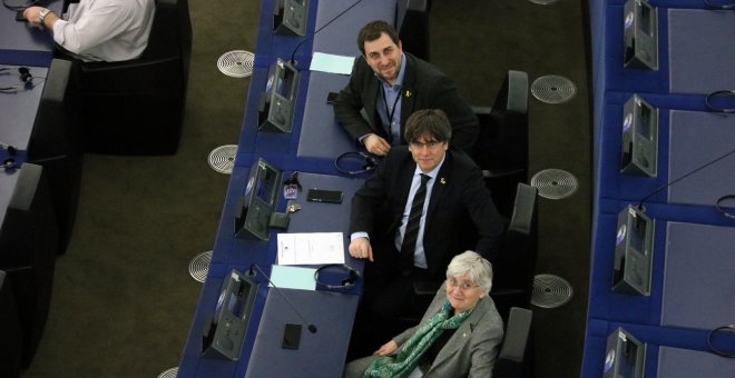 L'Eurocambra aixeca la immunitat a Puigdemont, Comín i Ponsatí