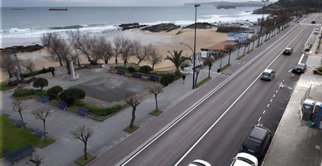 Detenido un menor de 17 años que conducía un coche por el centro de Santander