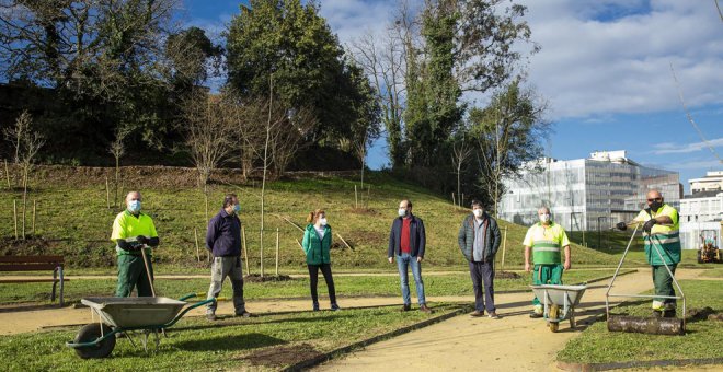 Torrelavega tiene completada al 80% la plantación de arbolado y vegetación en el parque Miravalles