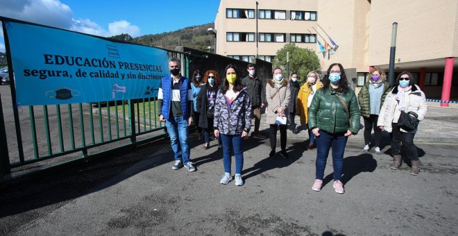 Las familias de La Corredoria exigen una educación presencial y segura