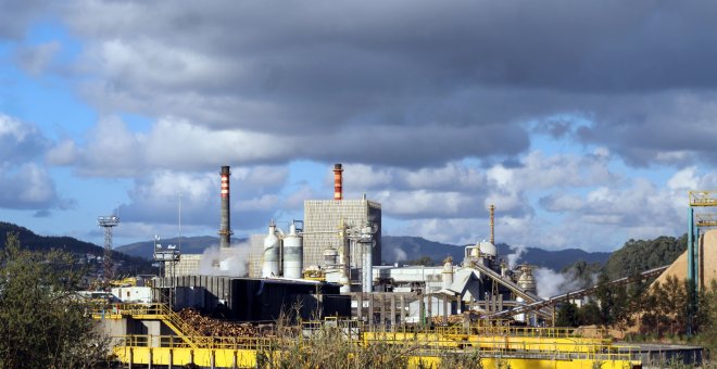 El Gobierno convoca a Ence y la Xunta a una reunión para abordar el futuro de la factoría