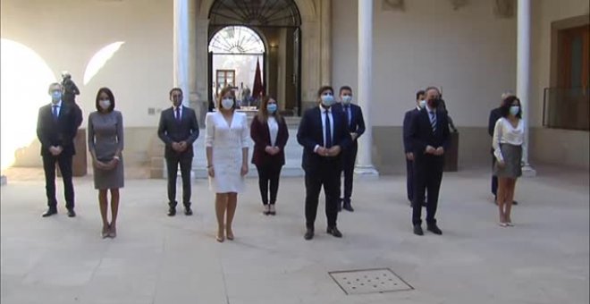 Tres diputados tránsfugas de Ciudadanos en Murcia permiten al PP mantener a López Miras en la presidencia