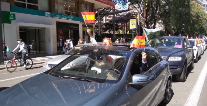 Caravana de Vox en Murcia: "¡Ahora el himno y después los vítores!"