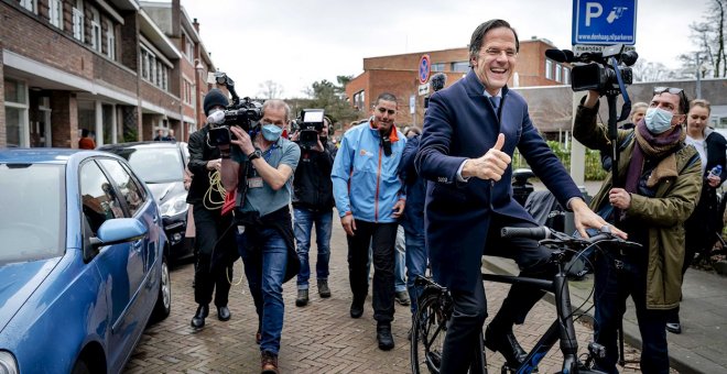 Mark Rutte vuelve a imponerse en unas elecciones en Países Bajos y encara su cuarto Gobierno consecutivo