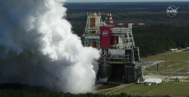 Simulan con éxito el despegue del cohete SLS de la NASA, que podría llevar astronautas a la luna en 2024