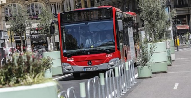 La EMT de València estudiará la queja presentada por la expulsión de un joven con autismo de un autobús