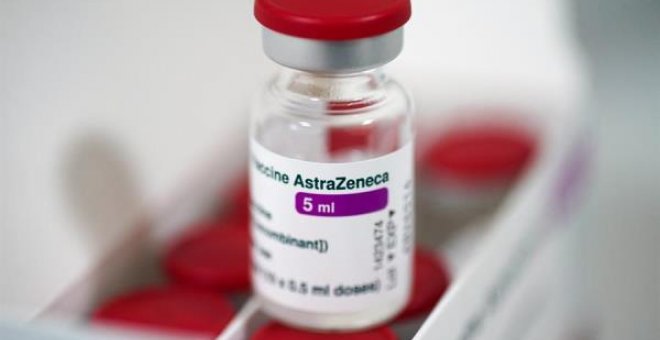 Finlandia suspende la vacunación con AstraZeneca por dos casos de trombosis